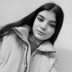 Олена Островська