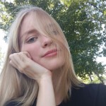 Аня Дмітрієва